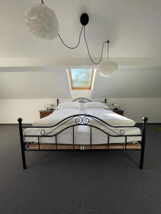 Stilvolle Wohnung Fuer 2-3 Personen - Mit Riesiger Dachterrasse Haigerloch Exteriér fotografie